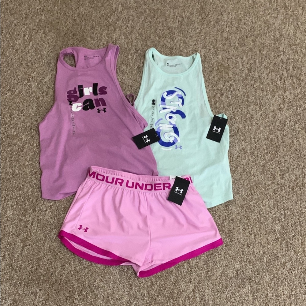Under Armor set . They are all size girls Xl.. 2 tanks & 1 shorts..